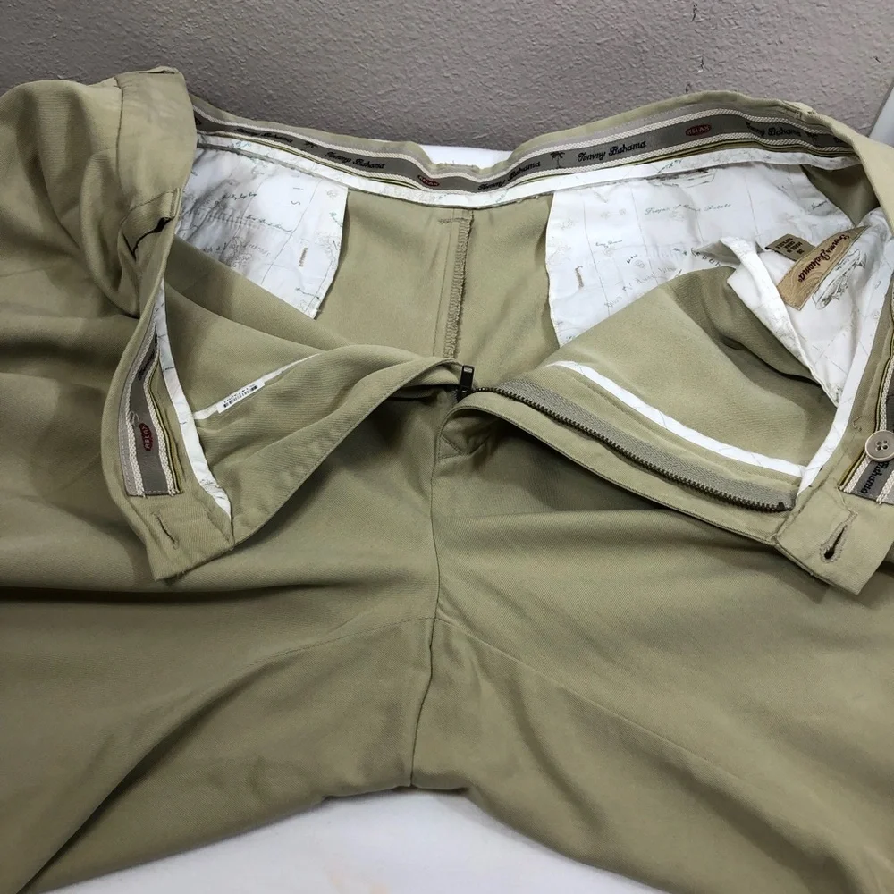 Tommy Bahama 💯 % Silk Tan Relax Pleated Mens Shorts Size 36